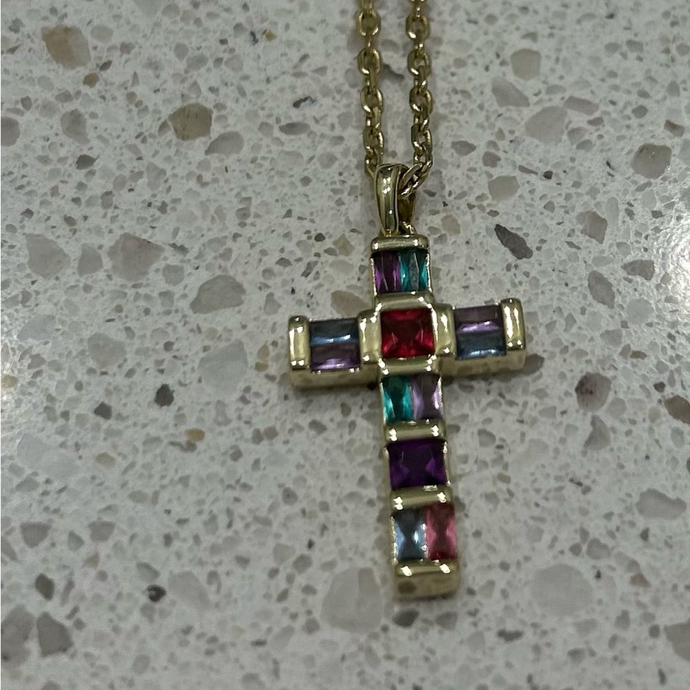 Kendra Scott Gracie gold cross short pendant necklace in multi